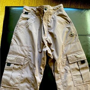 Vintage 1990’s woman’s snowboarding pants in small petite